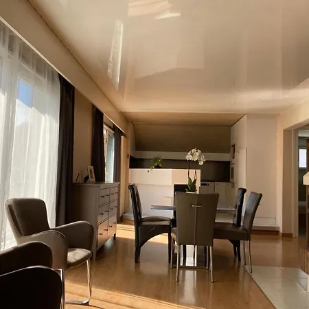 Maison A 2 Pas De Geneve Амбиёи