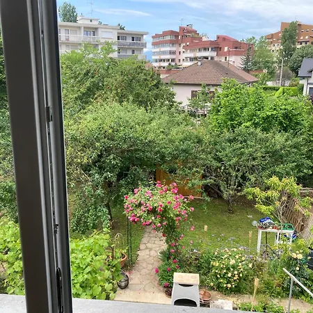 Maison A 2 Pas De Geneve *